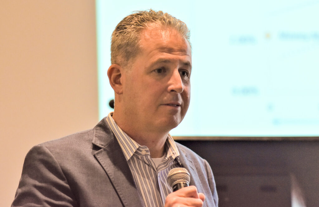 Rob Bernstein, RCB Capital, presents at American Association of Individual Investors Phoenix Chapter, March 2019